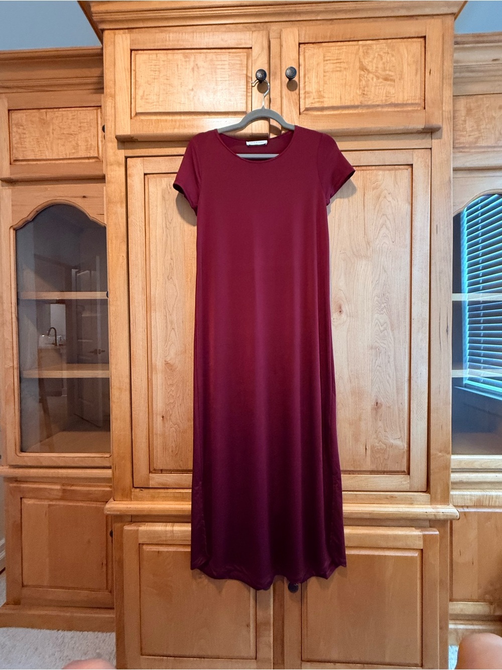 Women's Short-Sleeve Maxi Dress in Burgundy